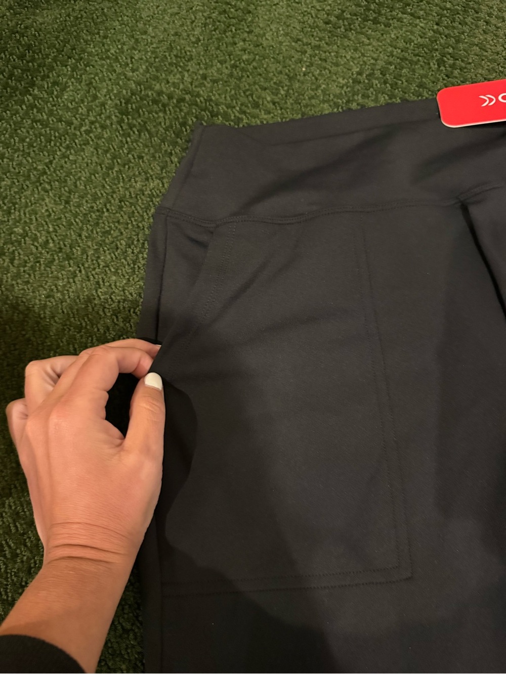 Women's Wide-Leg Black Pull-On Pants - Picture 4 of 12